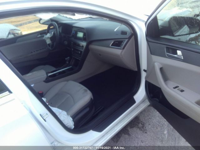 Photo 4 VIN: 5NPE24AFXHH516343 - HYUNDAI SONATA 