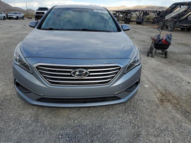 Photo 4 VIN: 5NPE24AFXHH531389 - HYUNDAI SONATA SE 