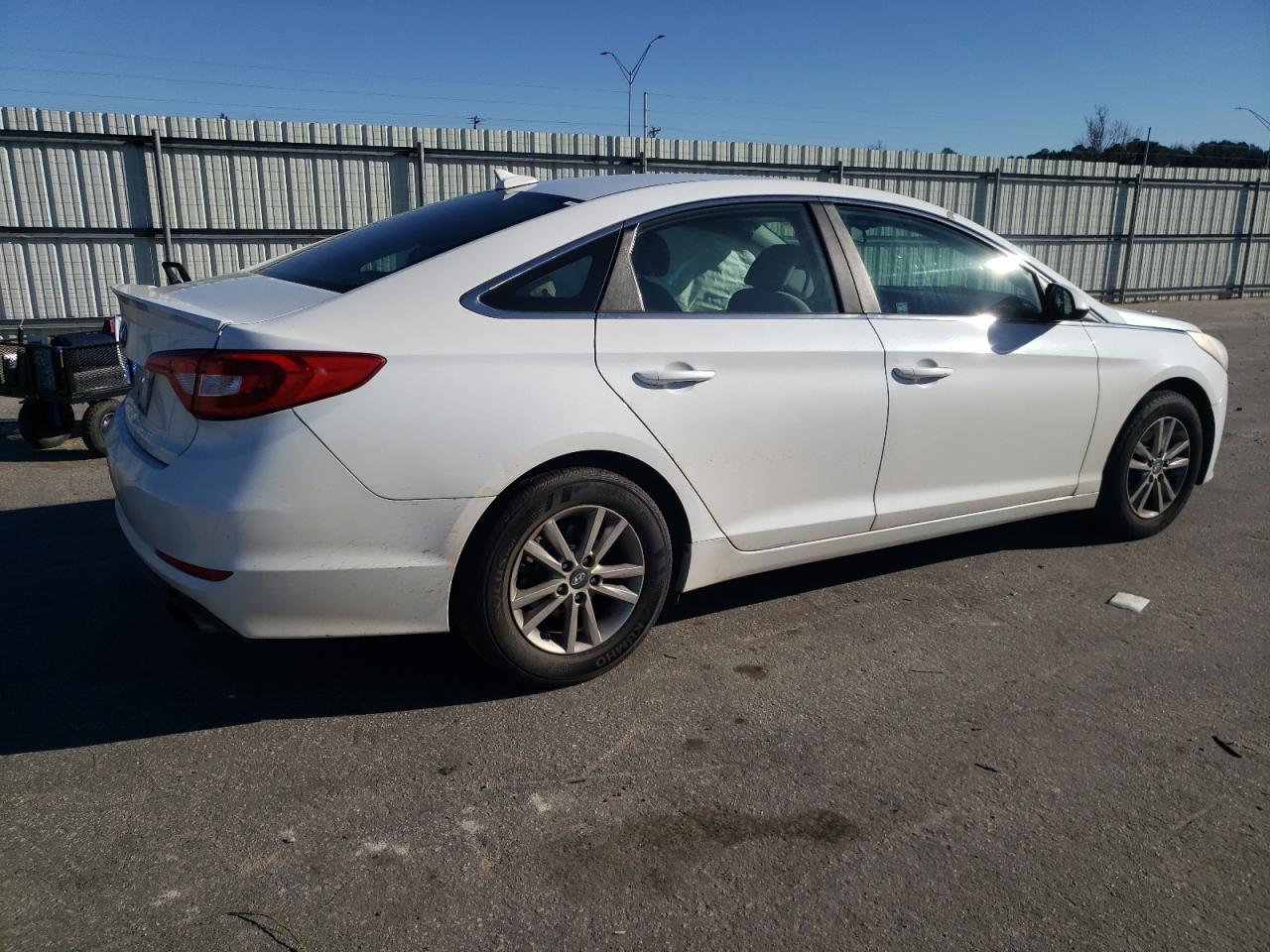 Photo 2 VIN: 5NPE24AFXHH533174 - HYUNDAI SONATA 