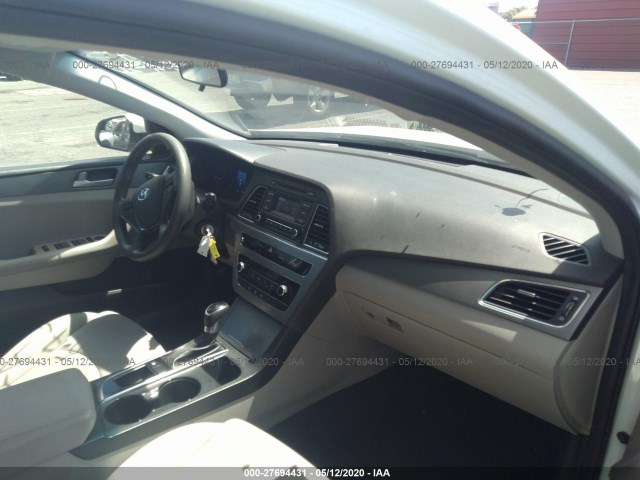 Photo 4 VIN: 5NPE24AFXHH541100 - HYUNDAI SONATA 