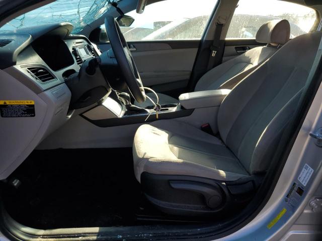 Photo 6 VIN: 5NPE24AFXHH546667 - HYUNDAI SONATA SE 