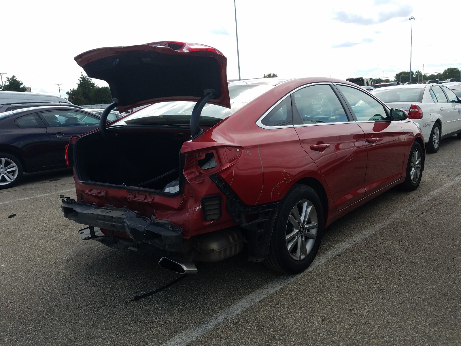 Photo 3 VIN: 5NPE24AFXHH548175 - HYUNDAI SONATA SE 