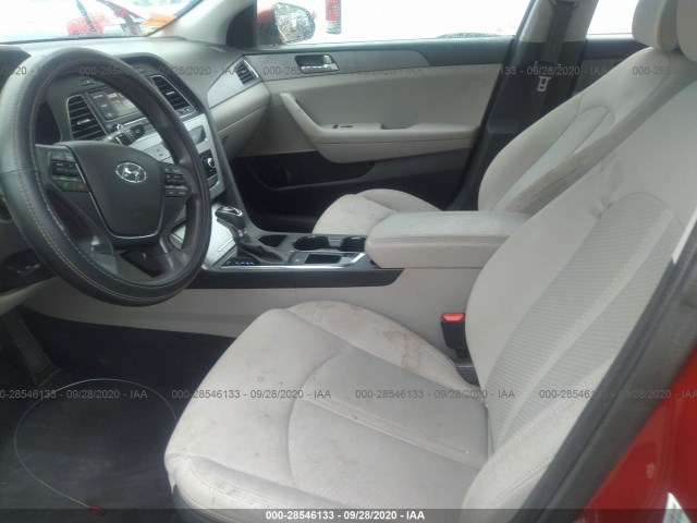 Photo 4 VIN: 5NPE24AFXHH548662 - HYUNDAI SONATA 