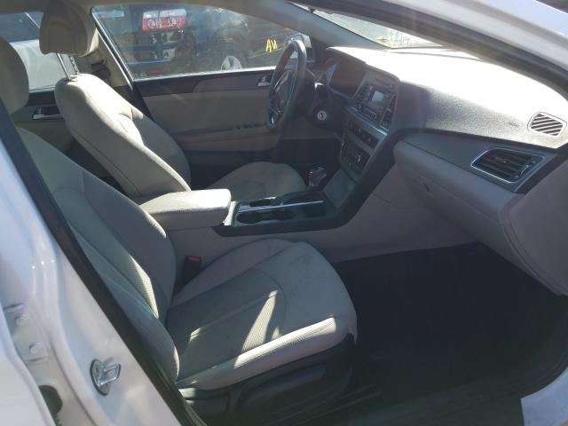 Photo 4 VIN: 5NPE24AFXHH556969 - HYUNDAI SONATA SE 