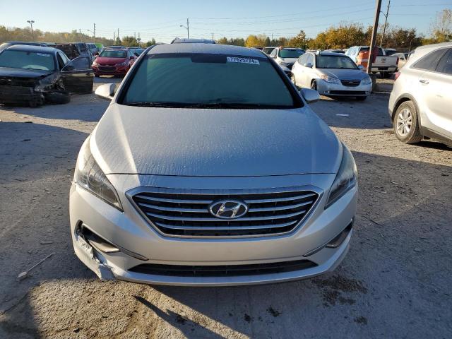 Photo 4 VIN: 5NPE24AFXHH559919 - HYUNDAI SONATA SE 