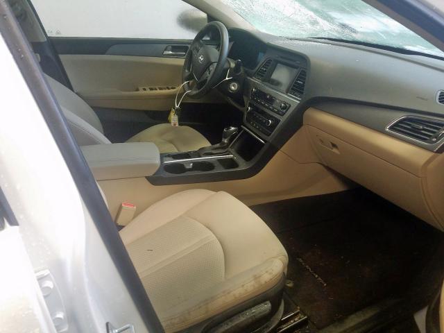 Photo 4 VIN: 5NPE24AFXHH560231 - HYUNDAI SONATA SE 