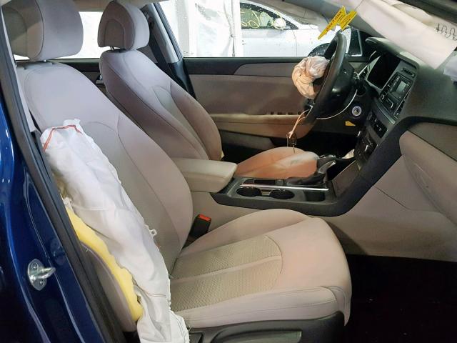 Photo 4 VIN: 5NPE24AFXHH572427 - HYUNDAI SONATA SE 