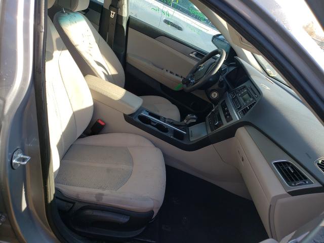 Photo 4 VIN: 5NPE24AFXHH575148 - HYUNDAI SONATA SE 