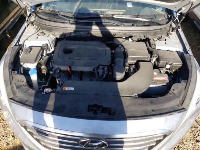 Photo 6 VIN: 5NPE24AFXHH575148 - HYUNDAI SONATA SE 