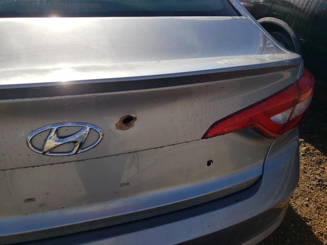 Photo 8 VIN: 5NPE24AFXHH575148 - HYUNDAI SONATA SE 