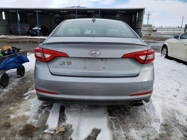 Photo 5 VIN: 5NPE24AFXHH577952 - HYUNDAI SONATA SE 