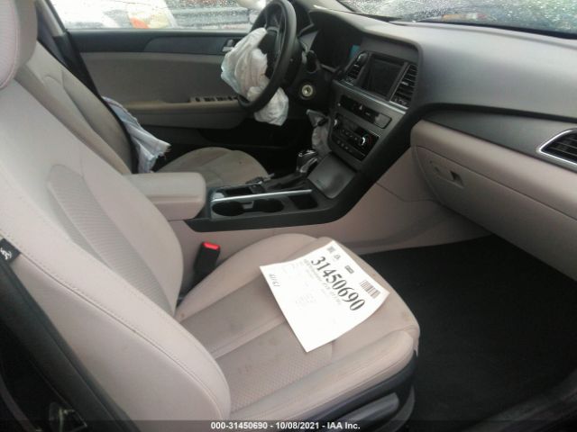 Photo 4 VIN: 5NPE24AFXHH578793 - HYUNDAI SONATA 