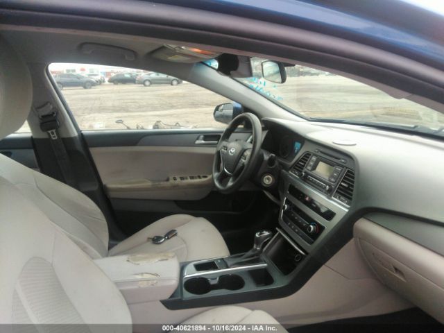 Photo 4 VIN: 5NPE24AFXHH579135 - HYUNDAI SONATA 