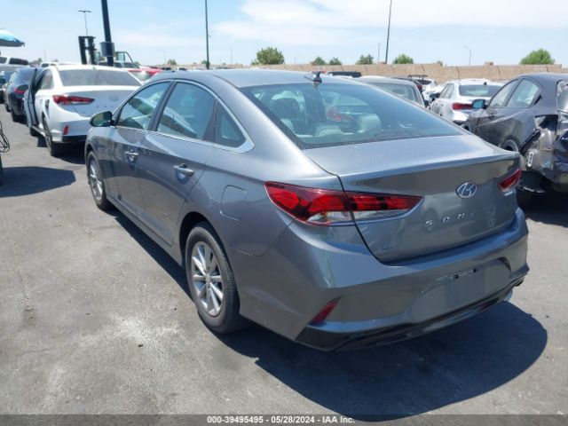 Photo 2 VIN: 5NPE24AFXJH622880 - HYUNDAI SONATA 