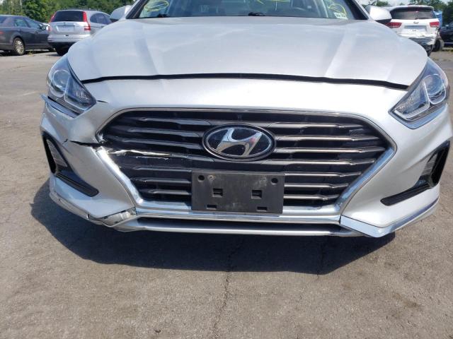 Photo 8 VIN: 5NPE24AFXJH655538 - HYUNDAI SONATA SE 