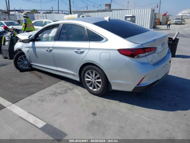 Photo 2 VIN: 5NPE24AFXJH674431 - HYUNDAI SONATA 