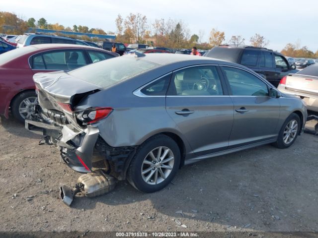 Photo 3 VIN: 5NPE24AFXJH677409 - HYUNDAI SONATA 