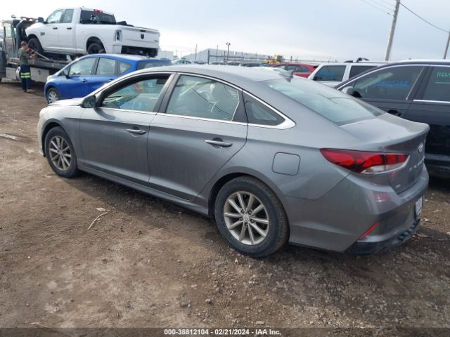 Photo 2 VIN: 5NPE24AFXJH693416 - HYUNDAI SONATA 