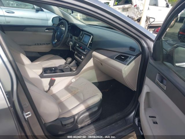 Photo 4 VIN: 5NPE24AFXJH695327 - HYUNDAI SONATA 