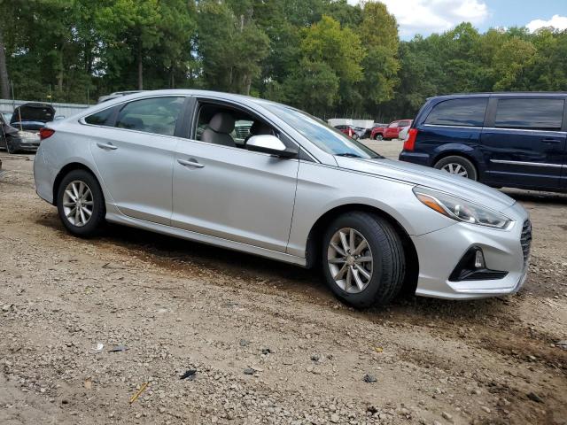 Photo 3 VIN: 5NPE24AFXJH714961 - HYUNDAI SONATA SE 