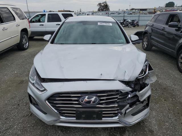 Photo 4 VIN: 5NPE24AFXJH720212 - HYUNDAI SONATA 