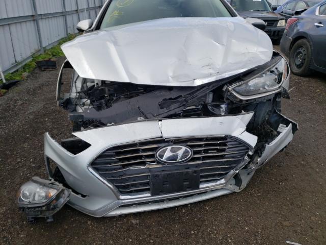 Photo 8 VIN: 5NPE24AFXJH725992 - HYUNDAI SONATA SE 