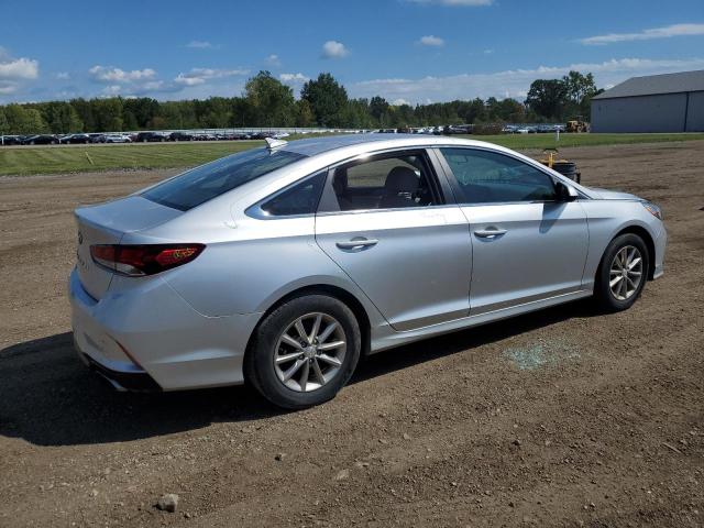 Photo 2 VIN: 5NPE24AFXJH728858 - HYUNDAI SONATA SE 