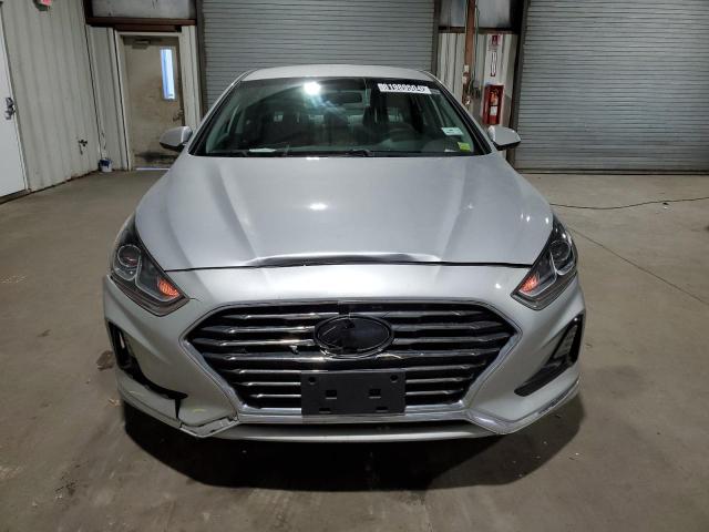 Photo 4 VIN: 5NPE24AFXKH740669 - HYUNDAI SONATA SE 