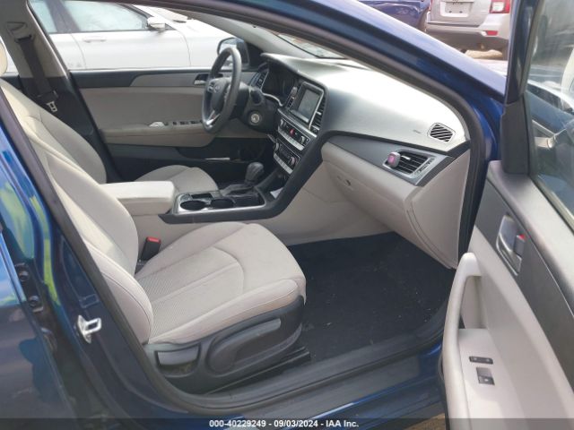 Photo 4 VIN: 5NPE24AFXKH741787 - HYUNDAI SONATA 