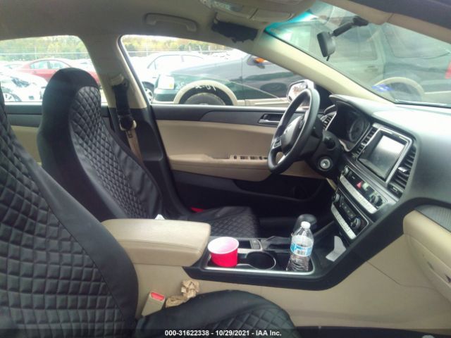 Photo 4 VIN: 5NPE24AFXKH744334 - HYUNDAI SONATA 