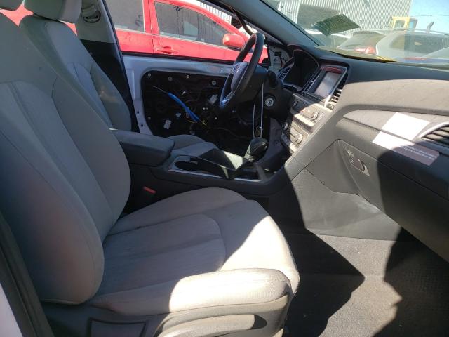 Photo 4 VIN: 5NPE24AFXKH765216 - HYUNDAI SONATA SE 