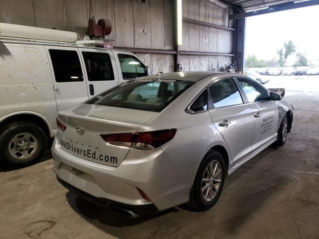 Photo 3 VIN: 5NPE24AFXKH798300 - HYUNDAI SONATA SE 