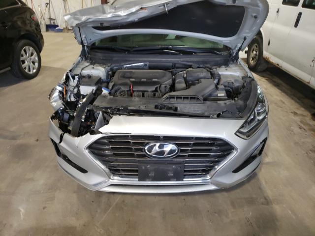 Photo 6 VIN: 5NPE24AFXKH798300 - HYUNDAI SONATA SE 