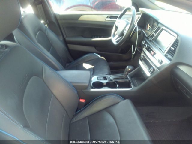 Photo 4 VIN: 5NPE34AB0JH643392 - HYUNDAI SONATA 