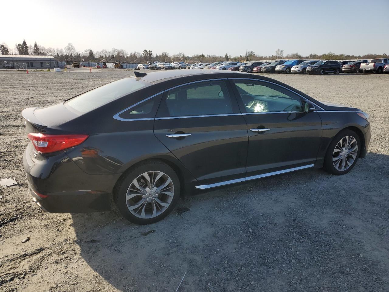 Photo 2 VIN: 5NPE34AB1FH250119 - HYUNDAI SONATA 