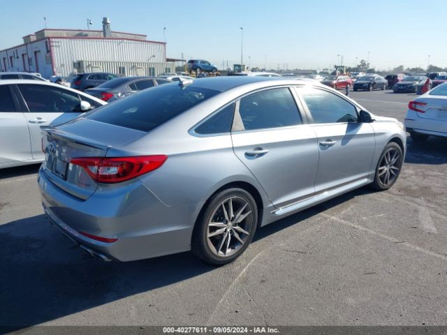 Photo 3 VIN: 5NPE34AB1HH456690 - HYUNDAI SONATA 