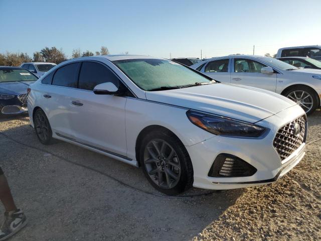 Photo 3 VIN: 5NPE34AB1JH679432 - HYUNDAI SONATA SPO 