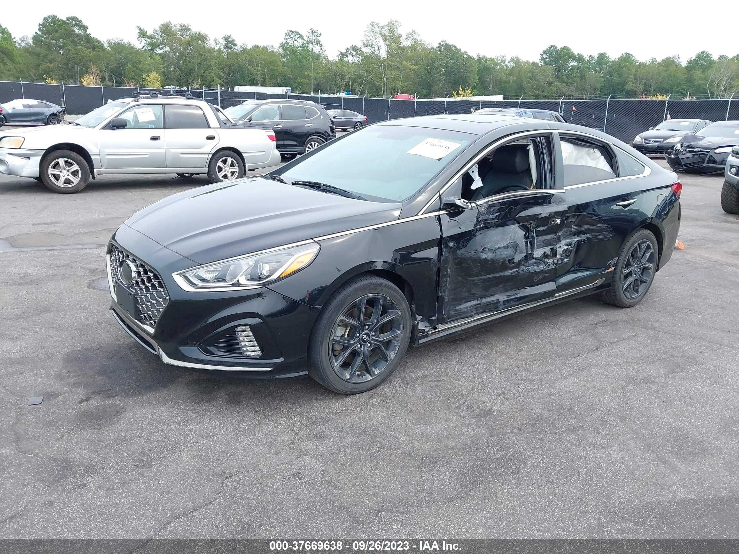 Photo 1 VIN: 5NPE34AB2JH616002 - HYUNDAI SONATA 