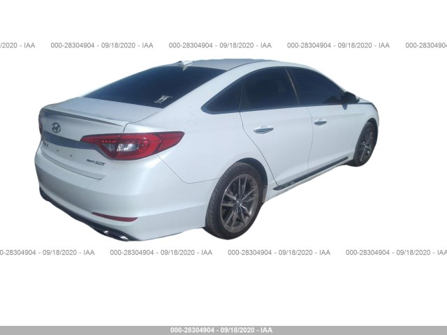 Photo 3 VIN: 5NPE34AB3FH096979 - HYUNDAI SONATA 