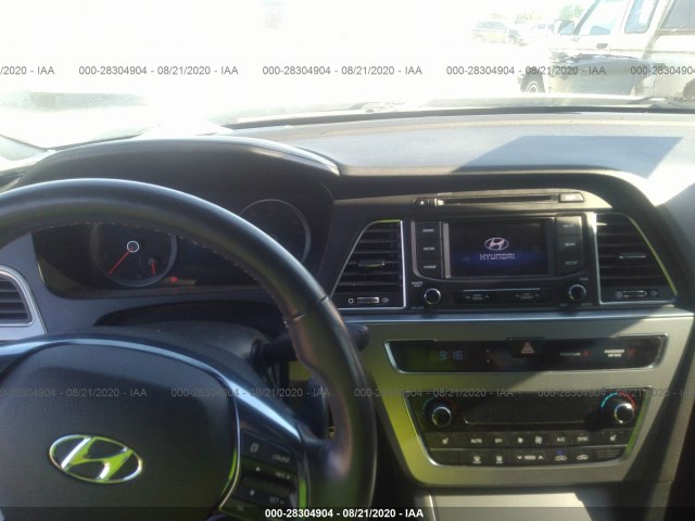 Photo 4 VIN: 5NPE34AB3FH096979 - HYUNDAI SONATA 