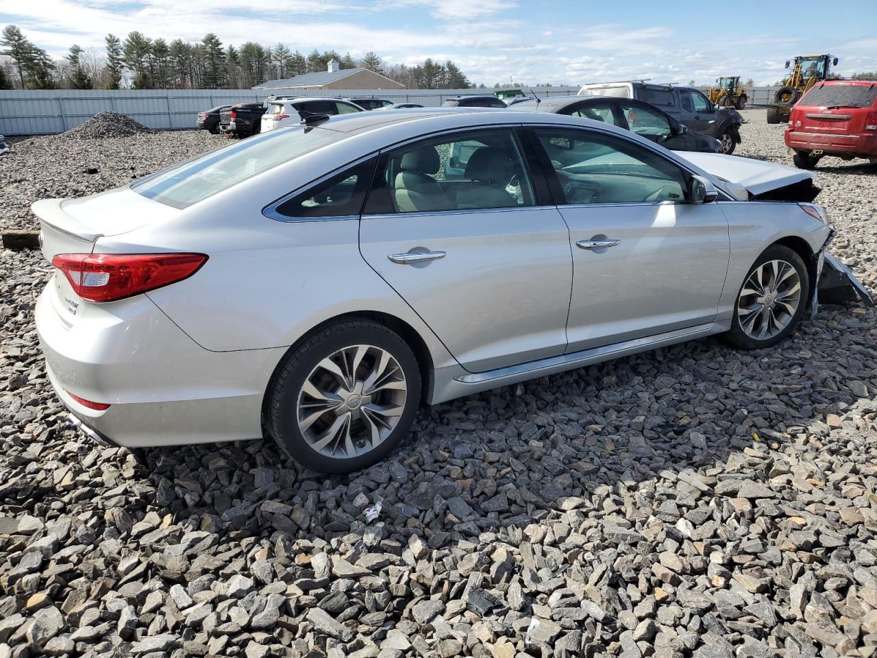 Photo 2 VIN: 5NPE34AB3FH177934 - HYUNDAI SONATA 