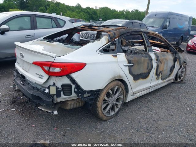 Photo 3 VIN: 5NPE34AB4FH166845 - HYUNDAI SONATA 