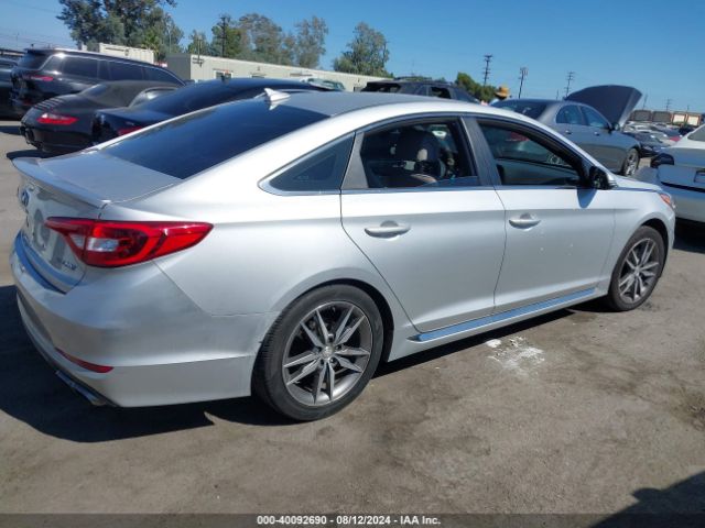 Photo 3 VIN: 5NPE34AB4HH480529 - HYUNDAI SONATA 