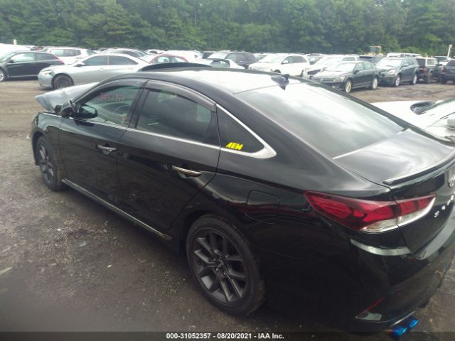 Photo 2 VIN: 5NPE34AB4JH660793 - HYUNDAI SONATA 