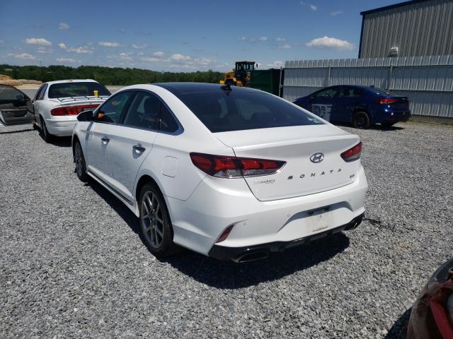 Photo 2 VIN: 5NPE34AB4JH718109 - HYUNDAI SONATA SPO 