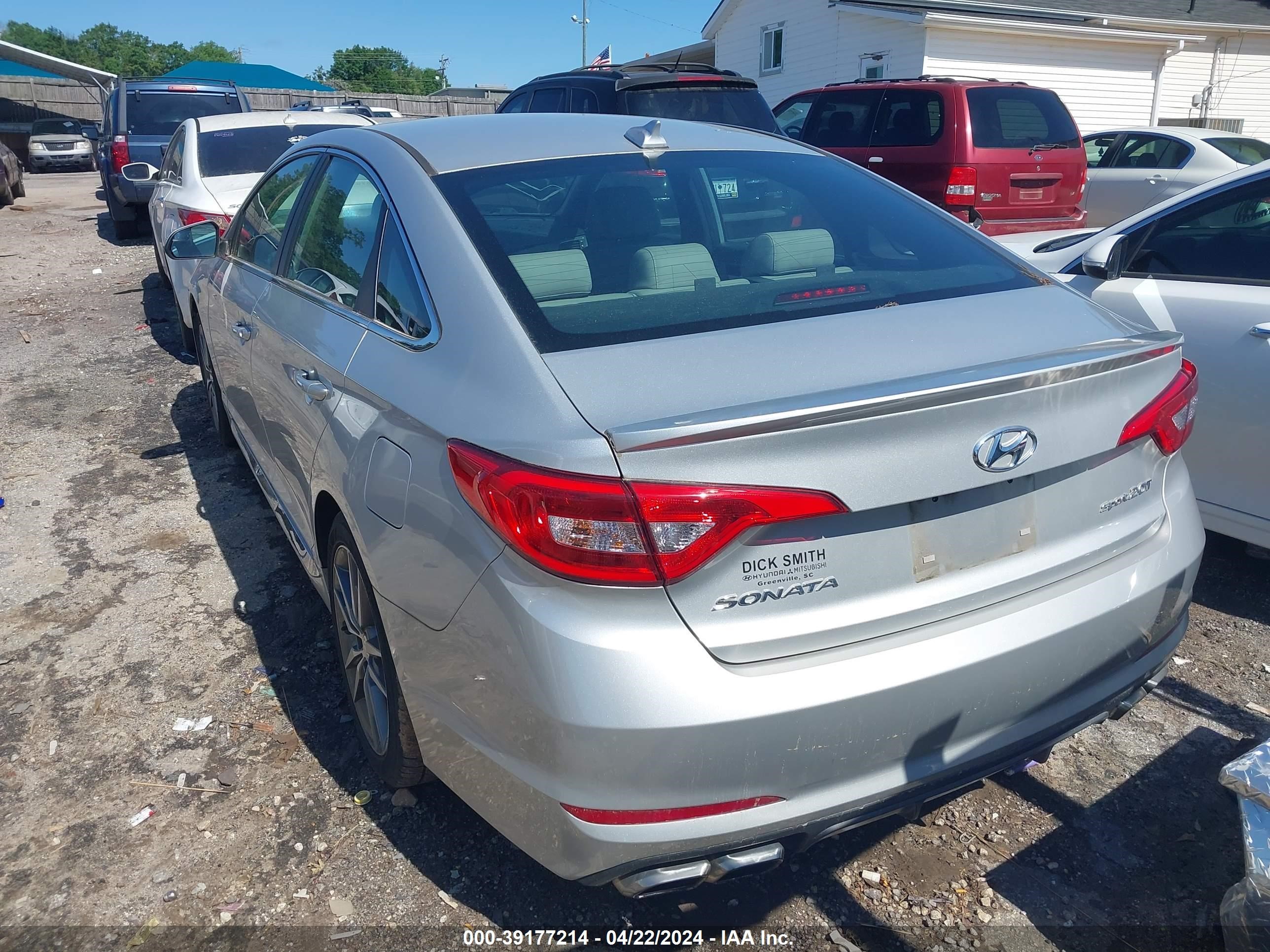 Photo 2 VIN: 5NPE34AB5HH511092 - HYUNDAI SONATA 