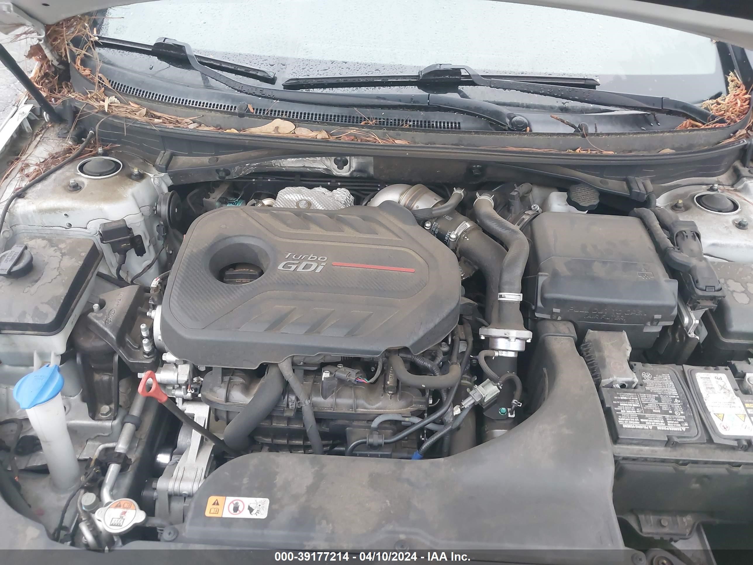 Photo 9 VIN: 5NPE34AB5HH511092 - HYUNDAI SONATA 