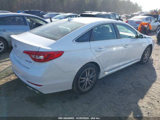 Photo 3 VIN: 5NPE34AB5HH560034 - HYUNDAI SONATA 