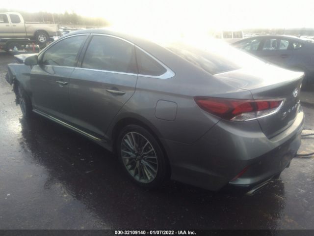 Photo 2 VIN: 5NPE34AB5JH611442 - HYUNDAI SONATA 