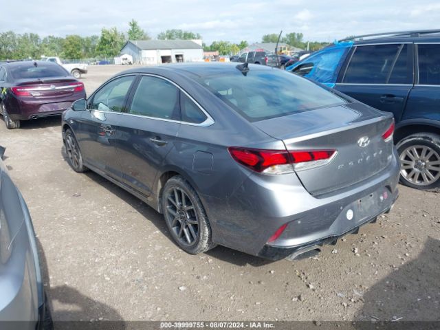 Photo 2 VIN: 5NPE34AB5KH803199 - HYUNDAI SONATA 